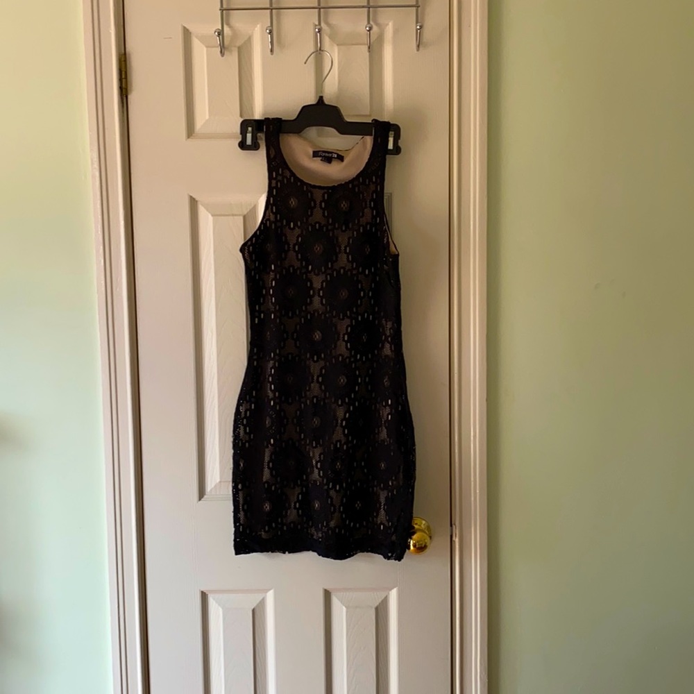 2/$20 Fitted black flowery dress